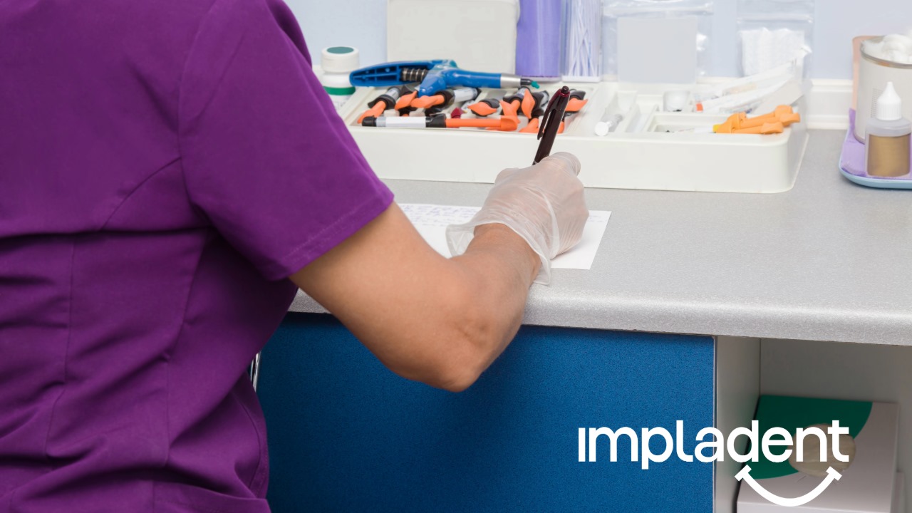 Chirurgia dentară sub microscop: precizie și eficiență la Impladent